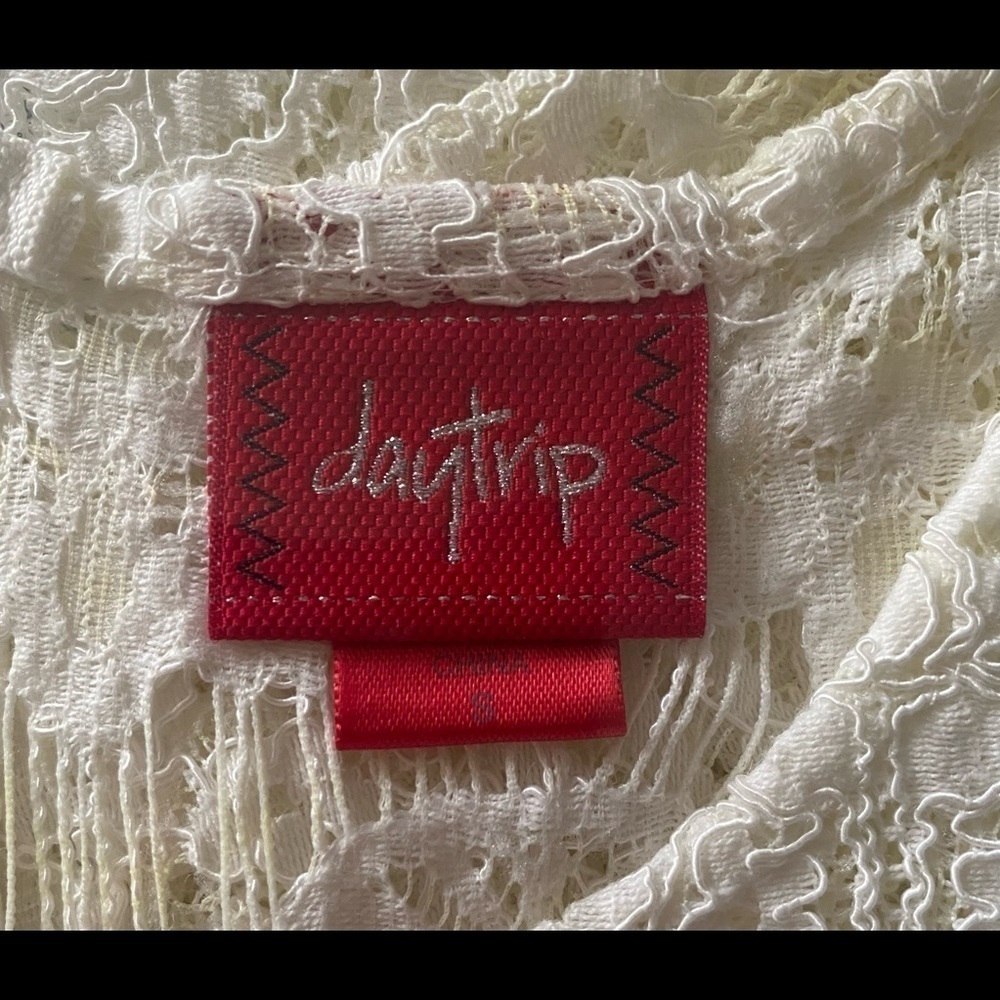 DAYTRIP-LACE TOP-SIZE SMALL - Picture 7 of 7